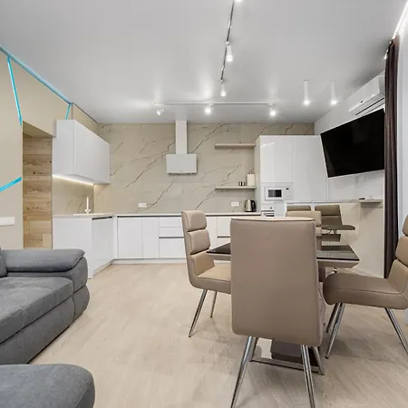 Arcadia Luxury אורחן