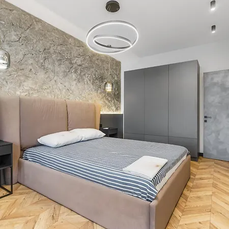 Arcadia Luxury Мініготель *