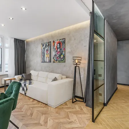 Kro Arcadia Luxury