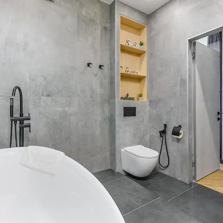 Kro Arcadia Luxury